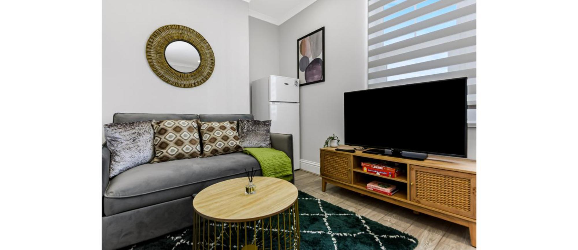 Southwark Serenity: Cozy Flat With Balcony Appartamento Londra