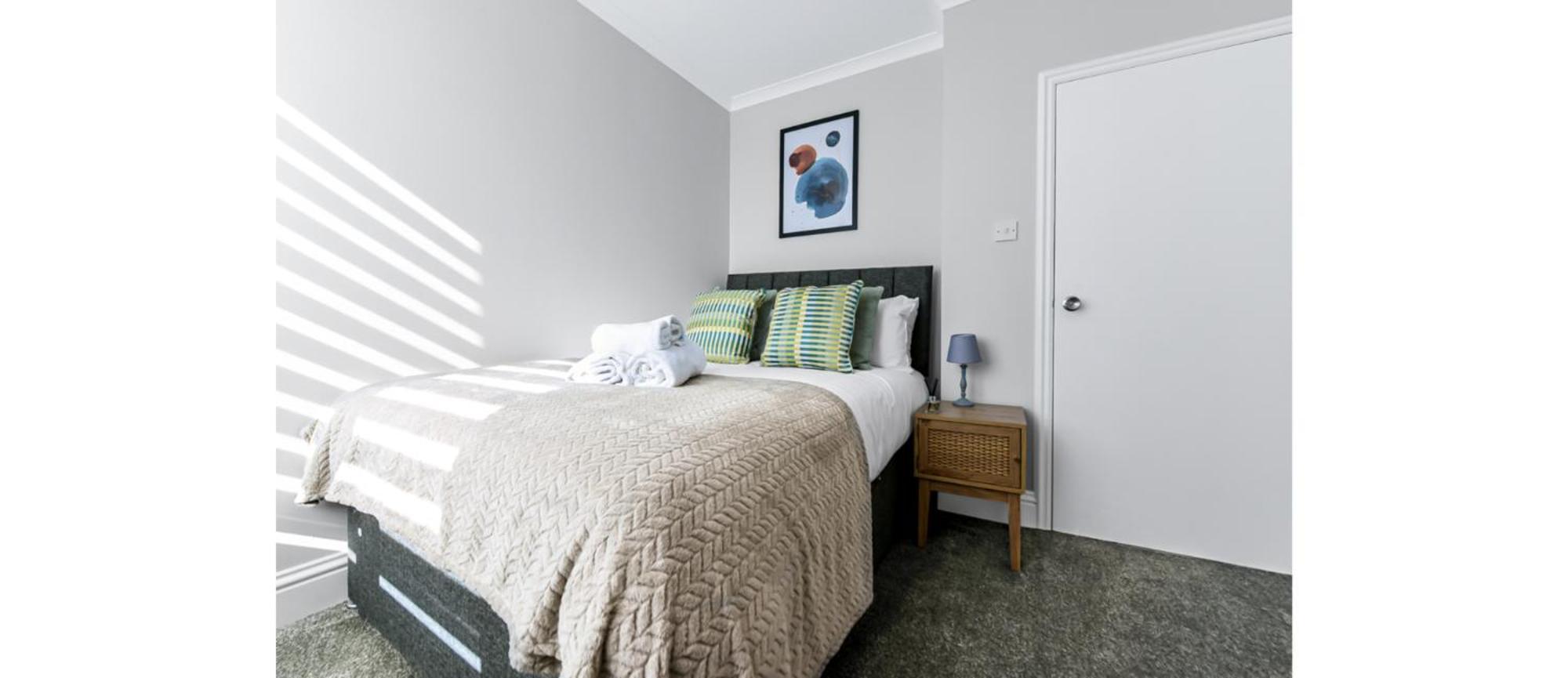 Southwark Serenity: Cozy Flat With Balcony Appartamento