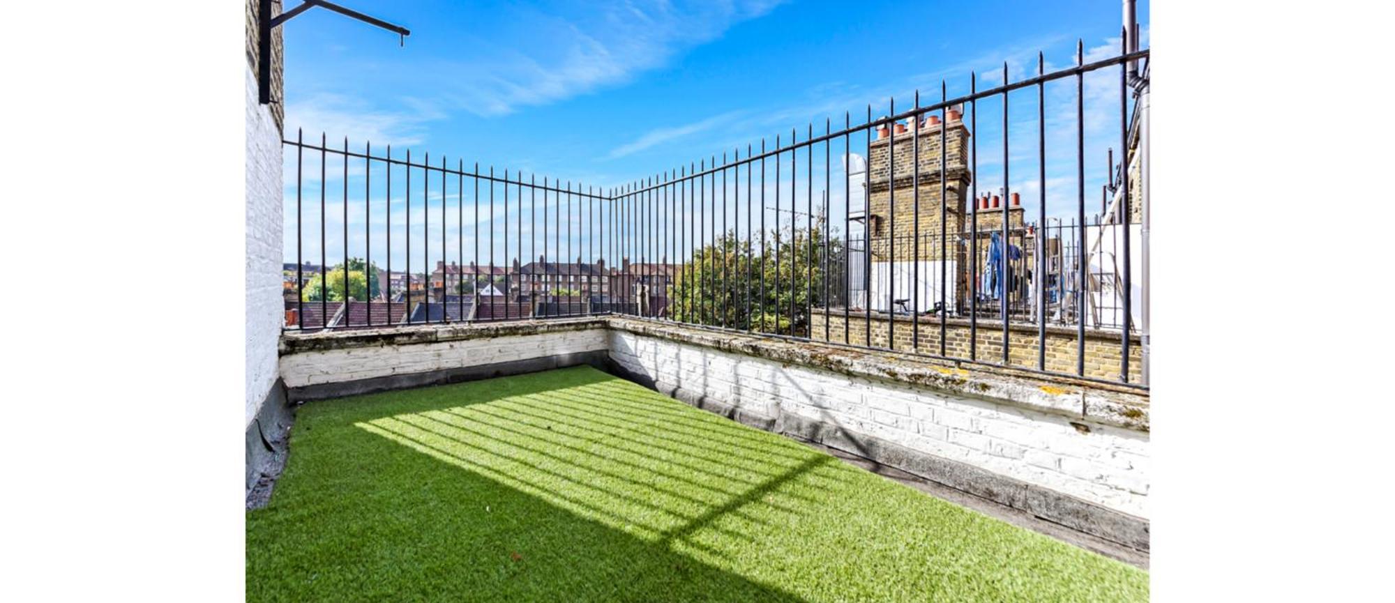Southwark Serenity: Cozy Flat With Balcony * Londra